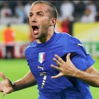 Del Piero Akan Samai Rekor Maldini 