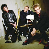 Penonton Sepi, Sum 41 Ancam Ogah Main