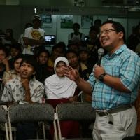 Siswa Madrasah Bikin Onno Terperangah