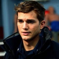 Ashton Kutcher Diperkosa Bintang Porno