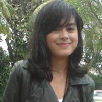 Eva Celia Rindu Bangku Sekolah