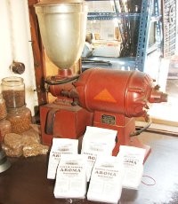 Kopi Aroma! Warisan yang Tak Lekang Dimakan Waktu...