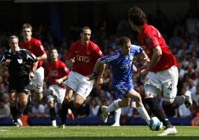 Sir Alex: Musim yang Menegangkan