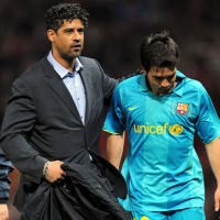 Tiga Piala dari Rijkaard Tidaklah Cukup