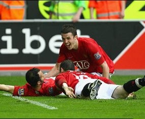Ronaldo-Giggs Pastikan Gelar Juara MU