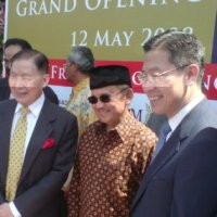 BJ Habibie Resmikan Mochtar Riady Institute