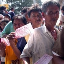 Ical: BBM Naik, Penduduk Miskin Turun Jadi 14%