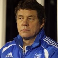 Cedera Pemain Hilang, Rehhagel Senang