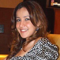 Andi Soraya Saingi Mak Erot 