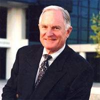 Sowan ke Indonesia, Bos Intel Disambut Tarian Betawi