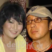 Dea Mirella Pasrah Digugat Cerai Suami