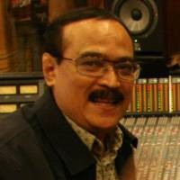 Sophan Sophiaan Sering Melamun Sebelum Meninggal