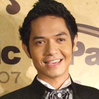 Dude Herlino Setuju BBM Naik