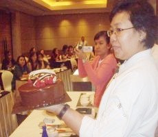 Cokelat, Cokelat dan Cokelat, Nyam.. Nyam!!!