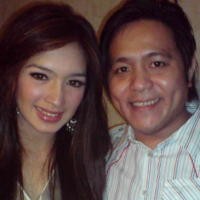 Angel Karamoy Seru Punya Mainan Baru