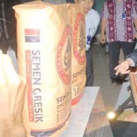 Semen Gresik Didorong Beli Semen Kupang dan Semen Baturaja