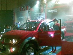 Mobil Dua Kabin Makin Laris