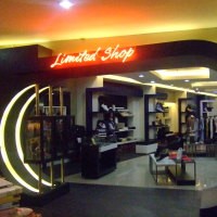 Hunting Barang Langka di Limited Shop