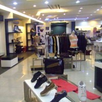 Hunting Barang Langka di Limited Shop