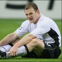 Puja & Caci Satu Paket Buat Rooney