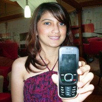 Nokia Incar Pasar Ponsel Pengganti