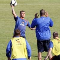 Dua Didepak, Satu Masuk Daftar Tunggu