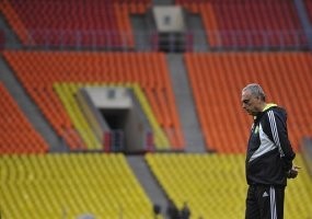 Siapa Jadi Pengganti Grant?