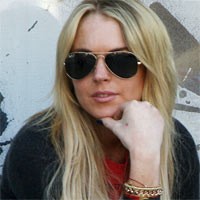 Lindsay Lohan Akan Nikahi Pasangan Lesbiannya