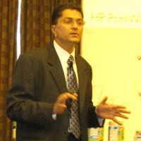 HP Belum Lirik Bikin Pabrik di Indonesia