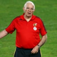 Spekulasi Transfer Cemaskan Aragones  