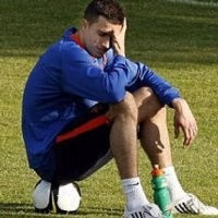 Alasan Basten Pertahankan Van Persie