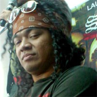 Seurieus Serdadu Rock yang Nge-pop