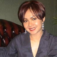 Yuni Shara Senyum Hadapi Gugatan Cerai