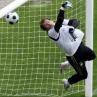 Performa Lehmann dan Bola Europass