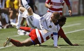 Tekel Beckham, Didenda Rp 9 Jutaan