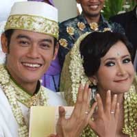 Widi AB Three Melahirkan Bayi Laki-laki