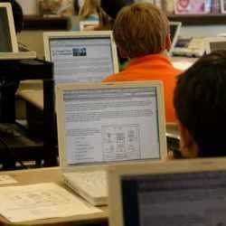 Depkumham Pangkas Birokrasi dengan e-Office