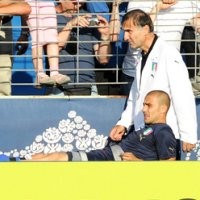 Prihatin, Platini Beri Canna Tiket Spesial