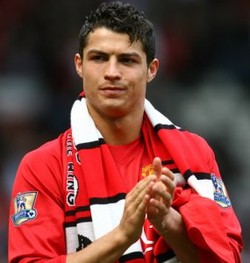 Ronaldo Tinggalkan MU Tahun Depan?