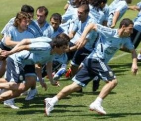 Indonesia Naik, Argentina Perkokoh Posisi Satu