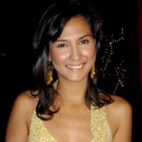 Dinna Olivia Dikabarkan Menikah di Taj Mahal