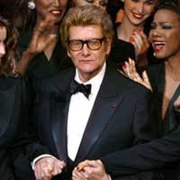 Berduka, Seluruh Butik YSL di Dunia Tutup