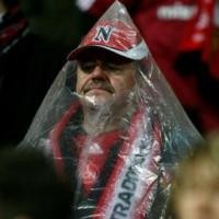 Hujan Mungkin Warnai Partai Pembuka