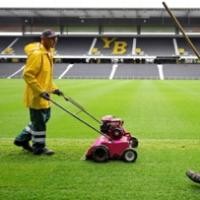 78 Tahun, Usia Relawan Tertua