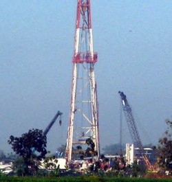 Blok Minyak Chevron di Sumatera Kesambar Petir