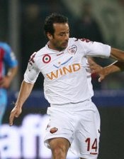 Bila Giuly Merasa Homesick