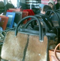 Pengrajin Kulit Tertekan Kenaikan Harga Bahan Baku