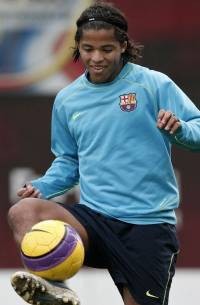 Barca Setuju Jual Giovani