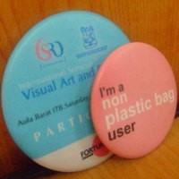 Unjuk Gigi Lewat Pin