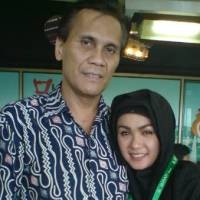 Pasca Naik Haji, Yuni Shara-Hendry Sering Cekcok